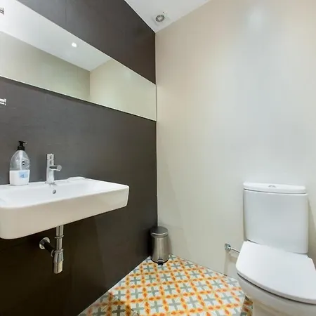 4 Bedroom With A Balcony In Ramblas 2 2 Barcelona